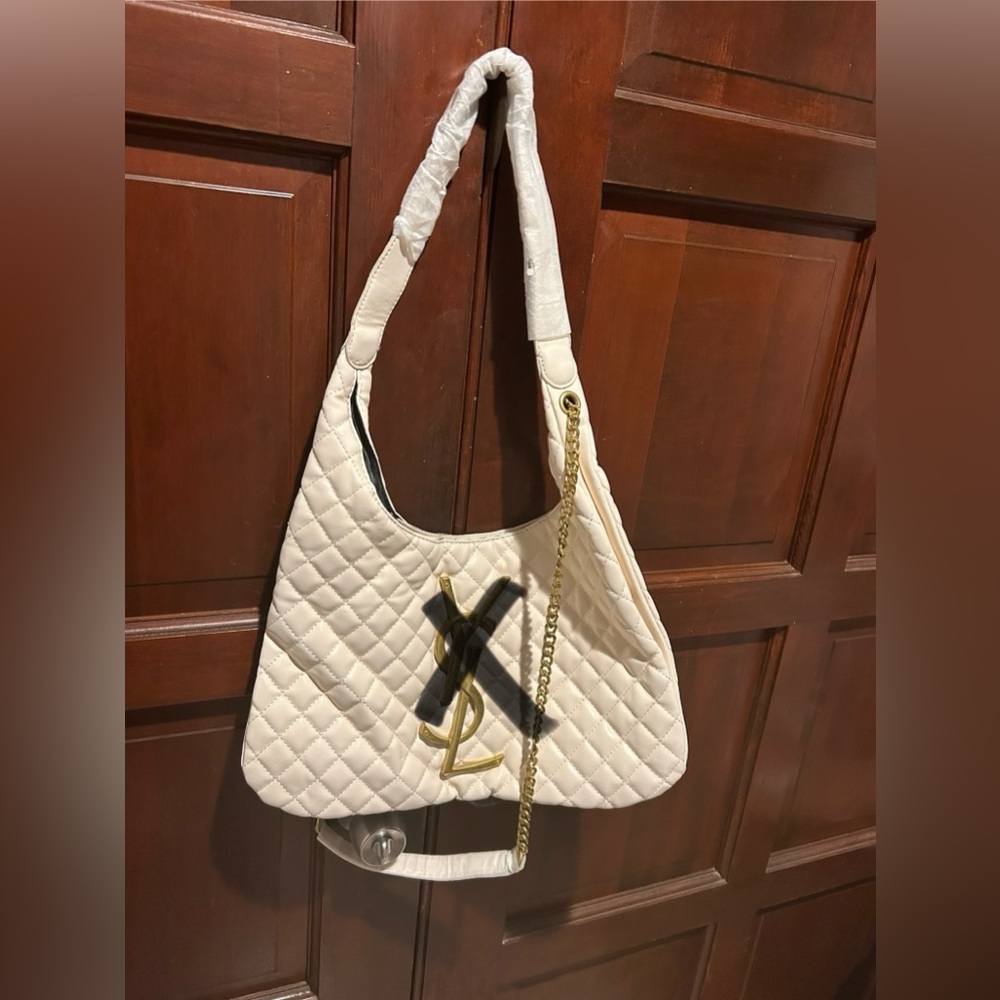 White shoulder bag